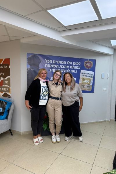חיילת45